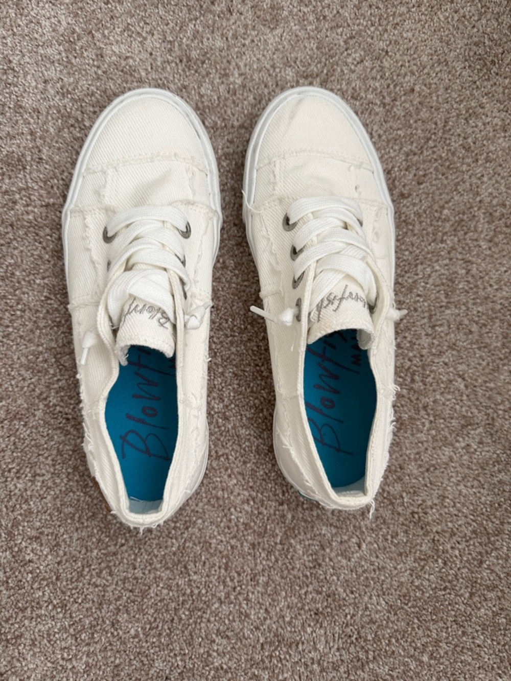 Blowfish White/Cream Canvas Lace-Up Sneakers